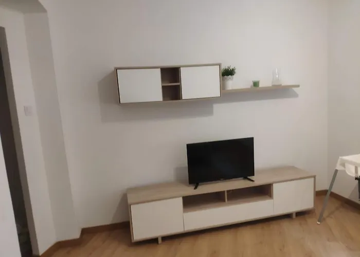 101a Moderno 6 Personas דירה *